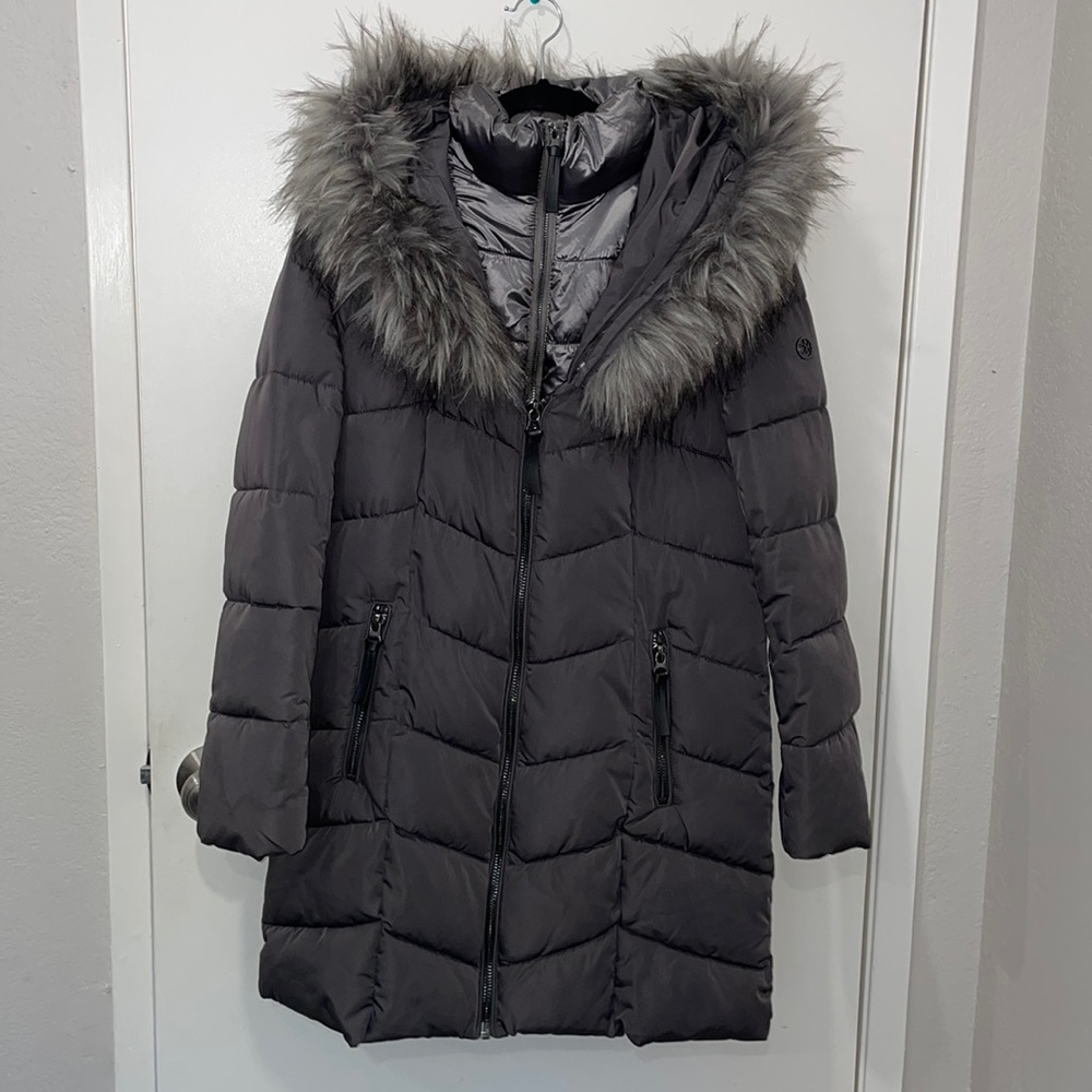 Calvin Klein women’s puffer jacket w/faux fur trim